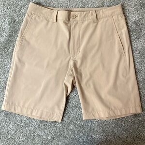 Vineyard Vines Fairway Short